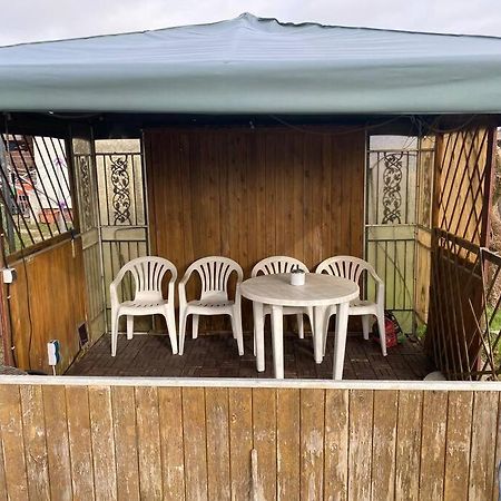 Bungalow Im Gruenen Werneuchen Экстерьер фото